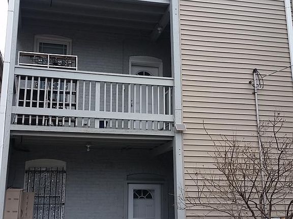 4th image of 929 N Francisco Ave #3