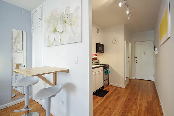 Rented by Oxford Property Group | media 7