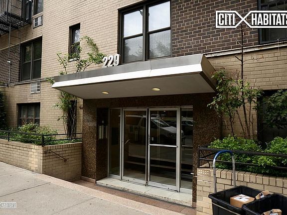 4th image of 229 E 28th St APT 1-F