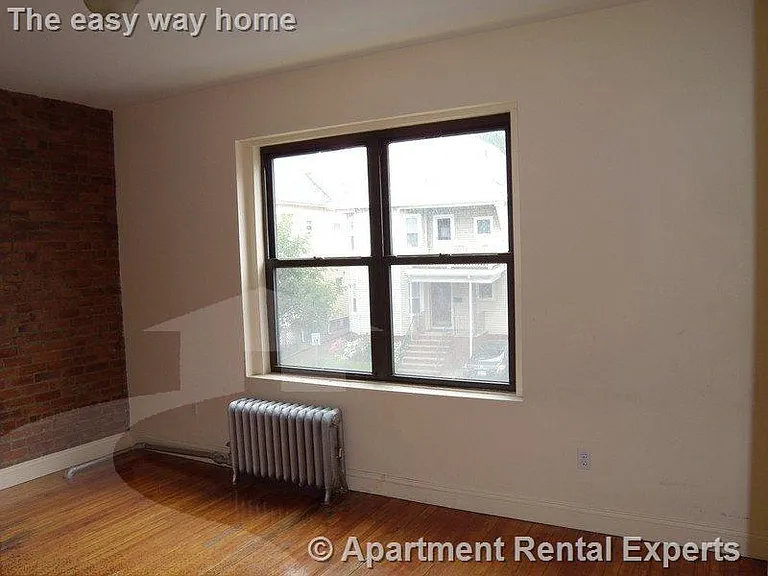 217 Highland Ave #1 — Photo 3