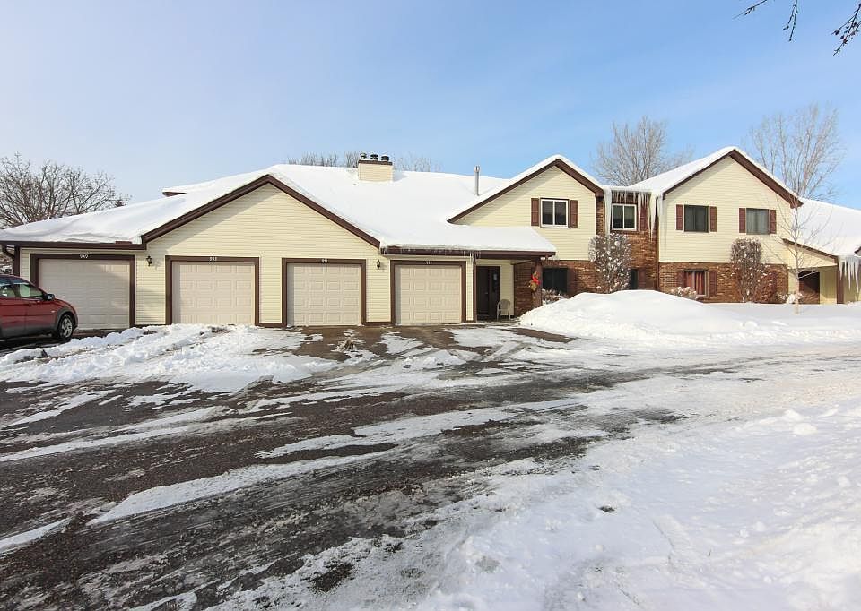 1st image of 953 Heritage Ct E #104