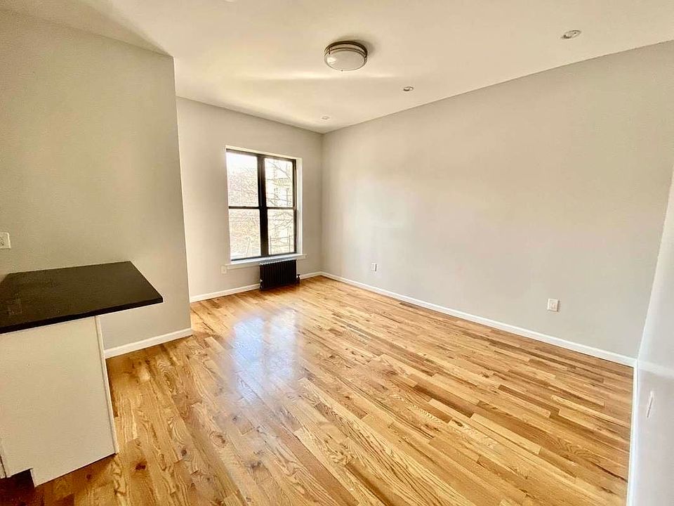 1st image of 944 Marcy Ave #C2