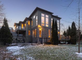 164A Lakeshore Rd, Saint Catharines, ON L2N 2V1
