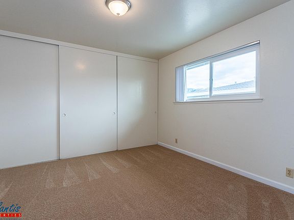 5th image of 148 Selwyn Dr APT 5