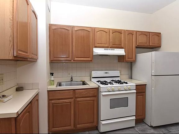 4th image of 529 W 141st St APT 2