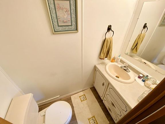 4th image of 7833 Richman Dr