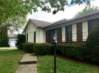 8914 Kaprun Ct, Louisville, KY 40220