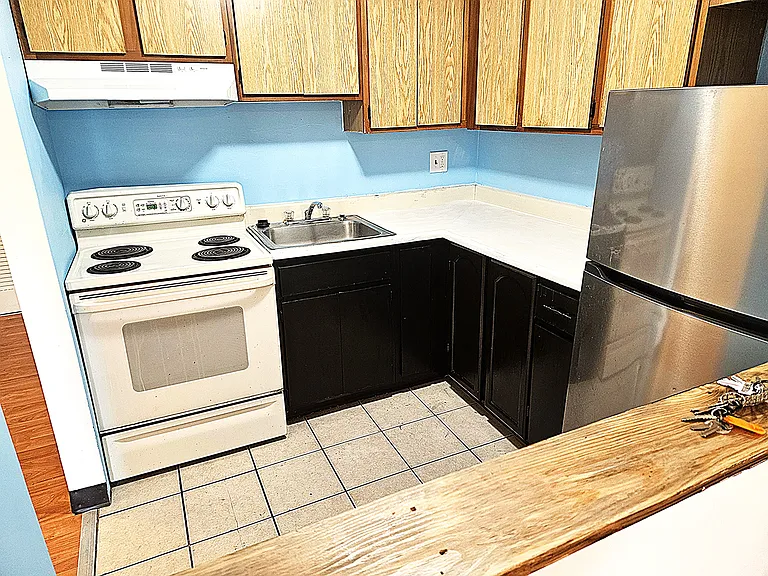75 Scotch Pond Pl #32 — Photo 3