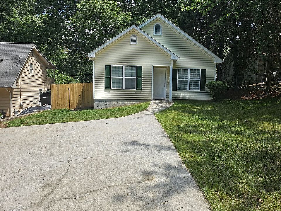 2nd image of 2645 Impala Dr