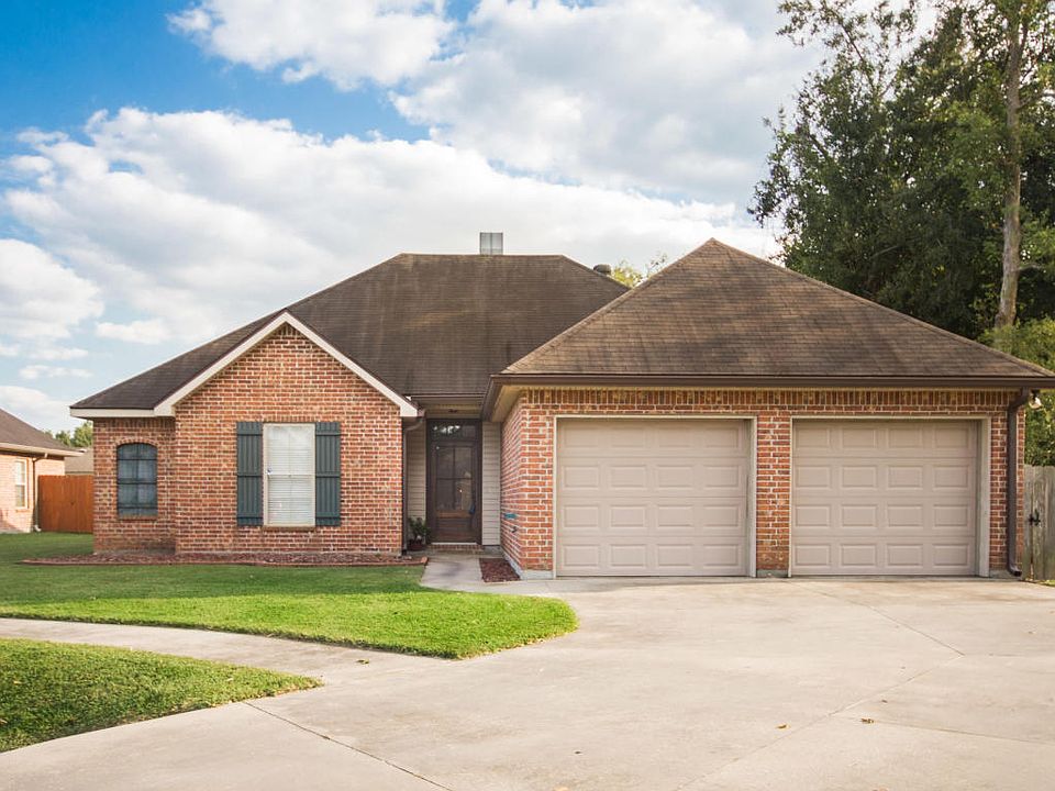 1st image of 105 Pelican Haven Cv