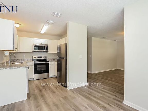 4th image of 5786 Carver Cir