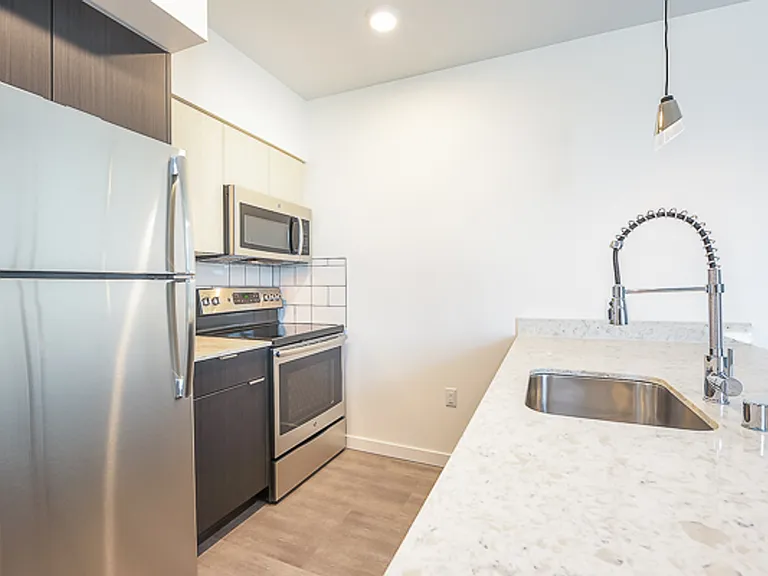CRN Crane Interbay Apartments — Photo 34