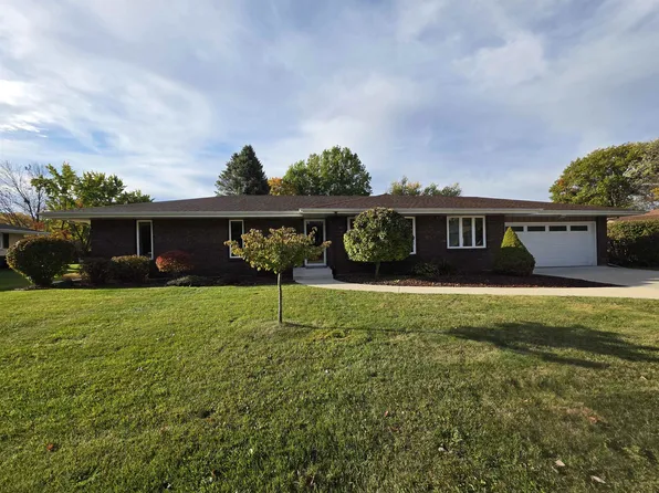 5131 Potomac Dr, Rockford, IL 61107