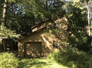 105 Aspen Dr, Tannersville, PA 18372