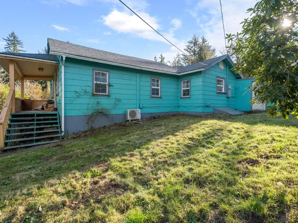 681 Ne 8th Pl, Toledo, OR 97391