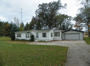 60148 Corey Lake Rd, Three Rivers, MI 49093