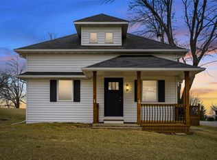 18002 240th St, Adel, IA 50003