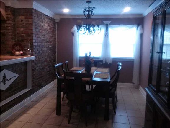 4th image of 4800 Stephen Girard Ave