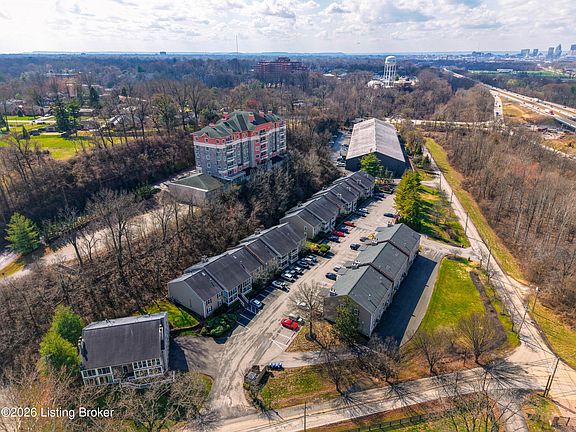 2nd image of 410 Mockingbird Valley Rd APT 11