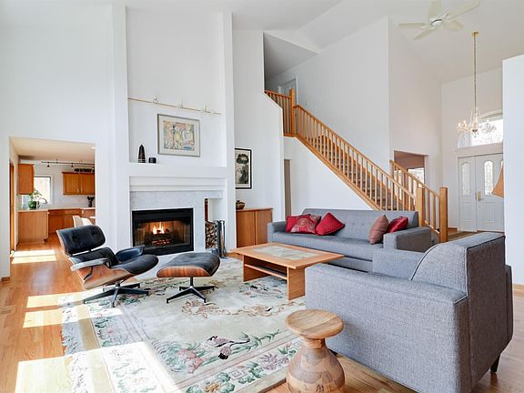 2nd image of 3941 Delhi Overlook St