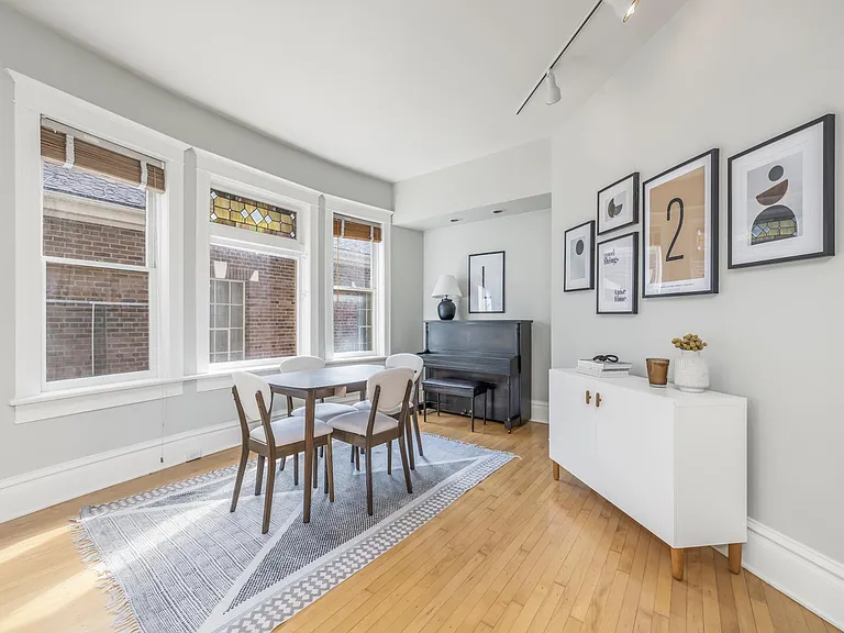 115 N G St — Photo 5