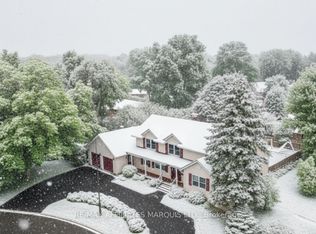 1356 Lochiel St, Cornwall, ON K6H6N2