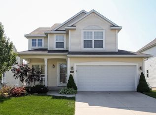5826 E Grove Dr SE, Kentwood, MI 49512