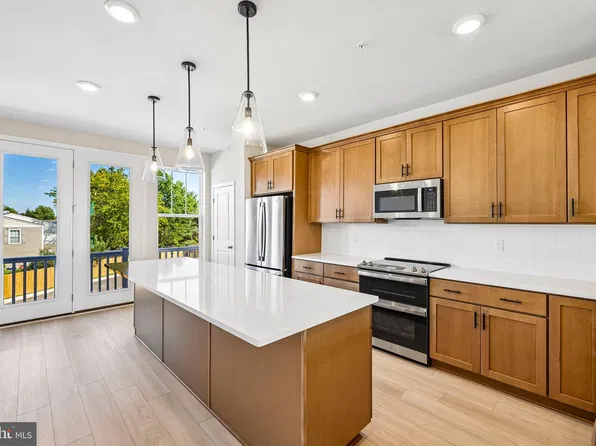 6356 Butterfly Ln, Frederick, MD 21703