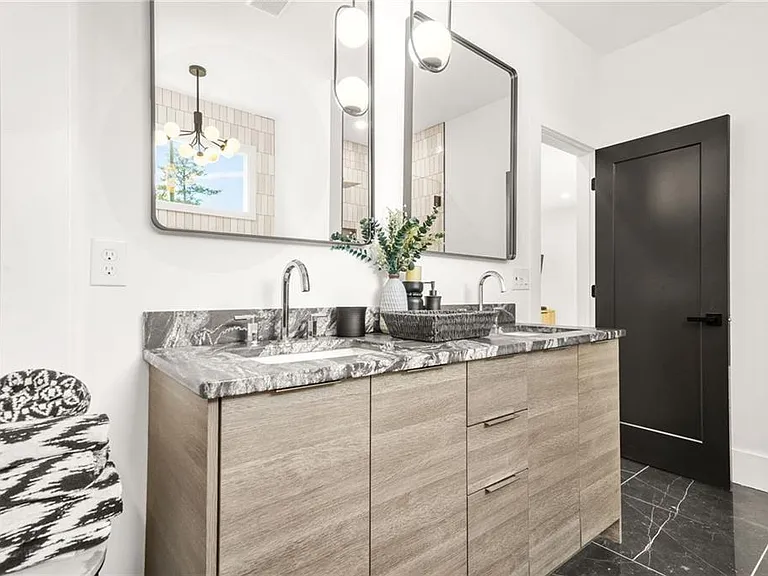 2186 Park Ter — Photo 30