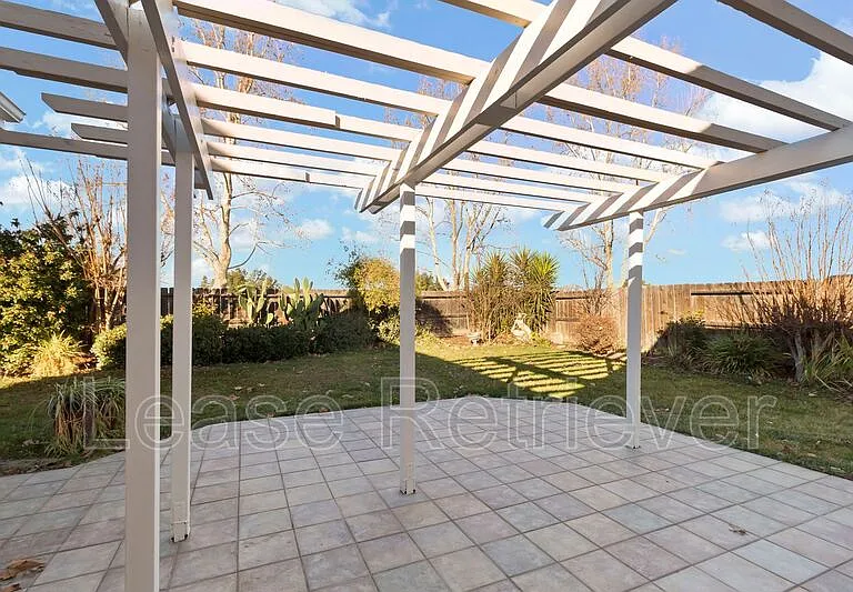 825 Heritage Pl — Photo 40