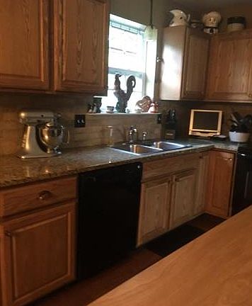 2nd image of 521 Lehigh Gap St