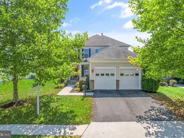 42981 Thornblade Cir, Ashburn, VA 20148