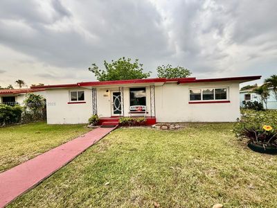 1026 W 32nd St, Hialeah, FL, 33012