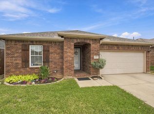 632 Montgomery Dr, Lake Dallas, TX 75065