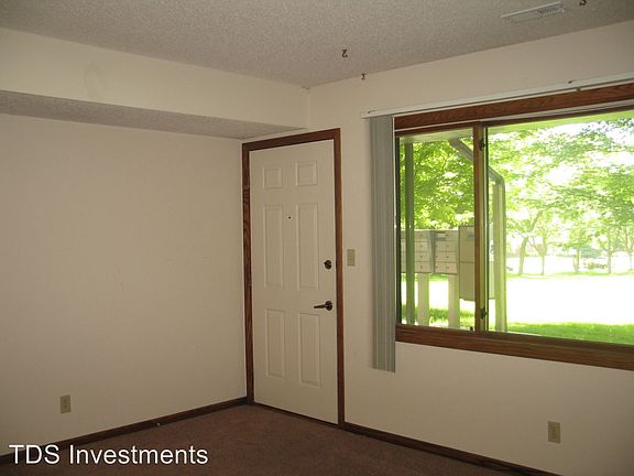 2nd image of 4545 Cooper Ave APT 3