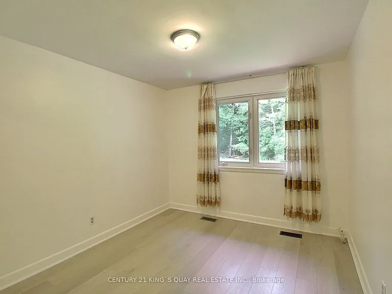29 Tangmere Rd — Photo 11