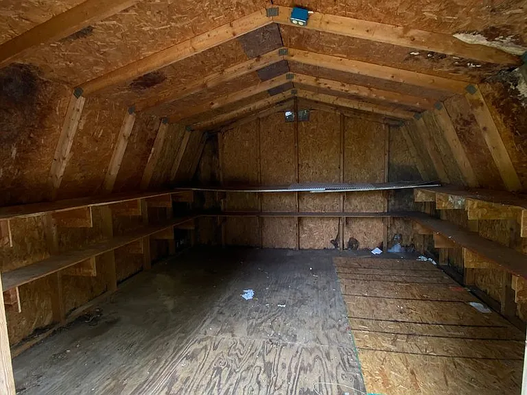 237 Vanderbilt Dr — Photo 32