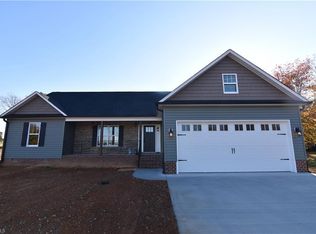 2517 Denton Rd, Thomasville, NC 27360