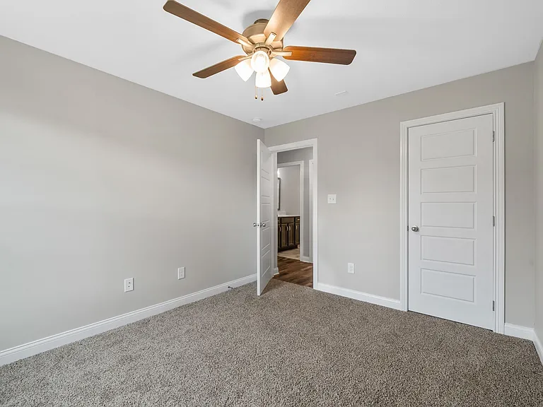 401 Irish Hills Dr — Photo 24