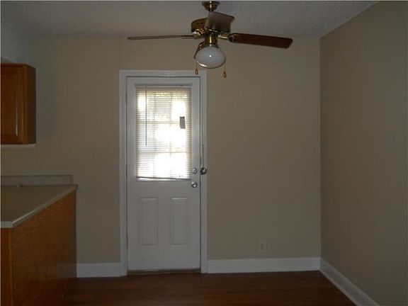 3rd image of 6007 Merriwood Dr