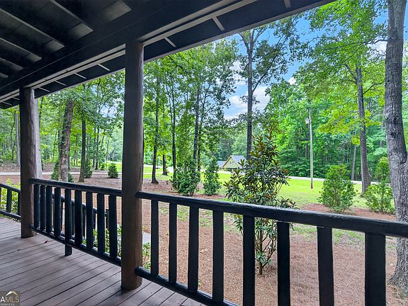 4th image of 250 Holliday Rd