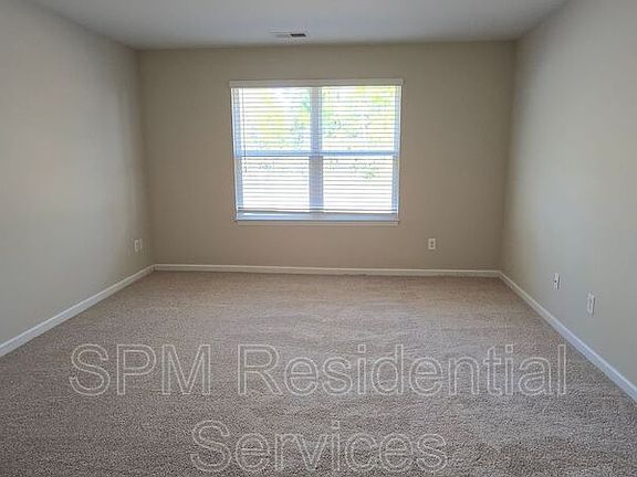 5th image of 601 Draymore Dr NE