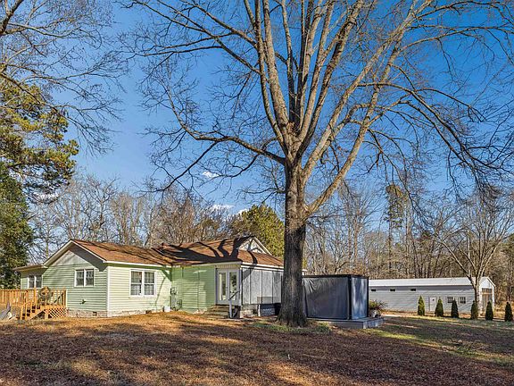 5th image of 236 Little River Rd