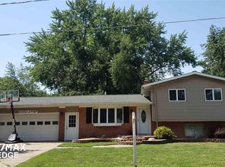 4468 Dixon Dr, Swartz Creek, MI