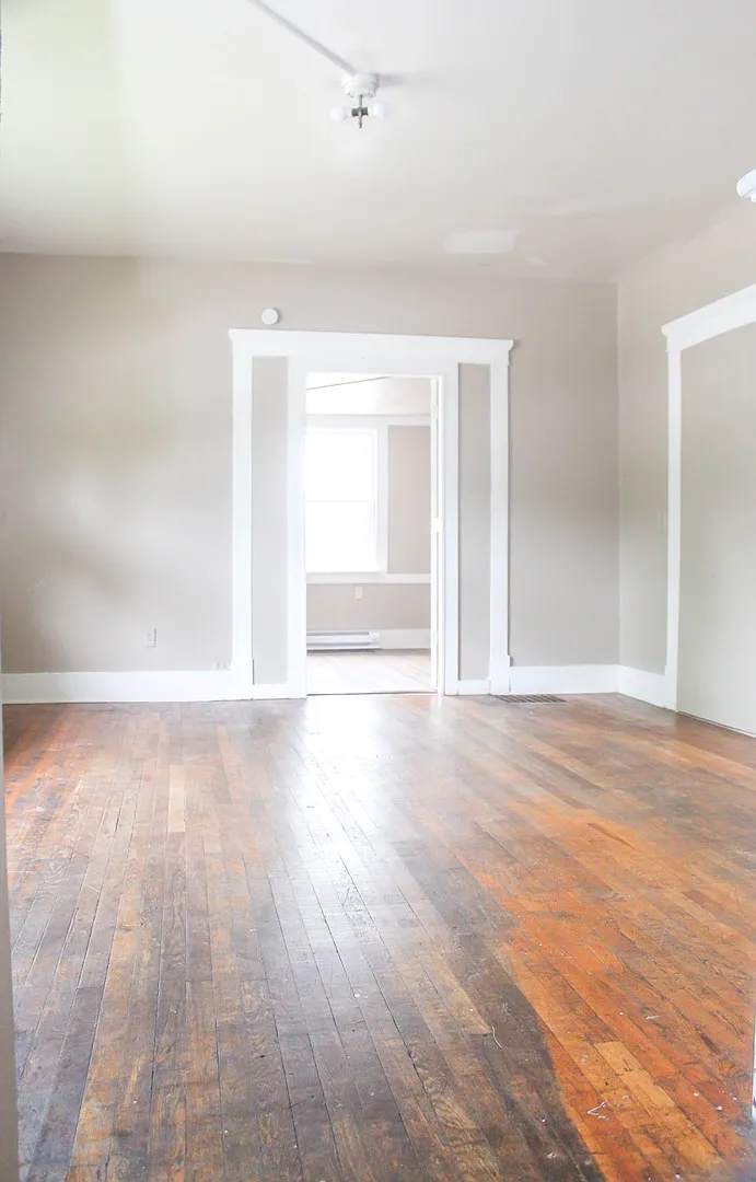 437 N Salisbury St — Photo 4