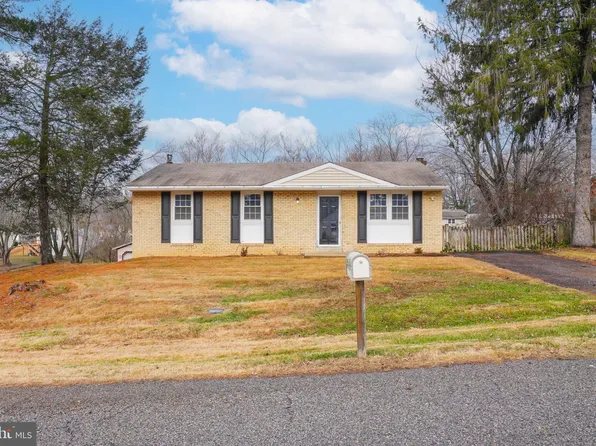12176 Cavalier Dr, Dunkirk, MD 20754