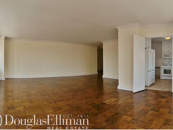 4th image of 200 E 71st St APT 20A