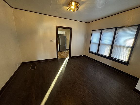 3rd image of 1956 N Jackson Ave #1956
