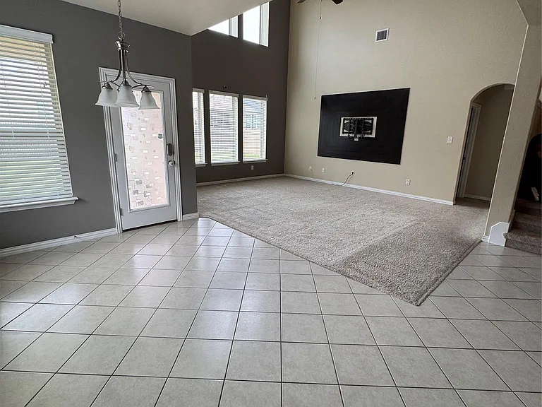 914 Emory Stable Dr — Photo 4
