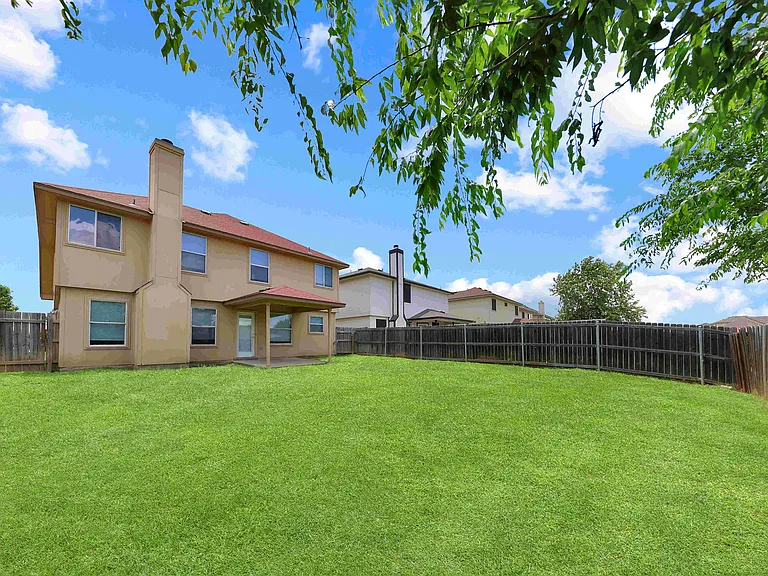 5013 Causeway Ct — Photo 25